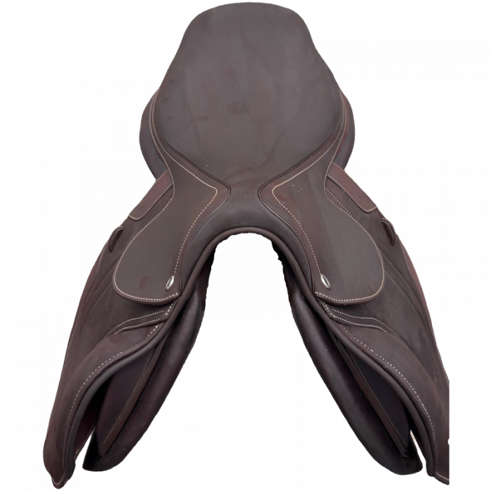 17.5" CWD Optim saddle