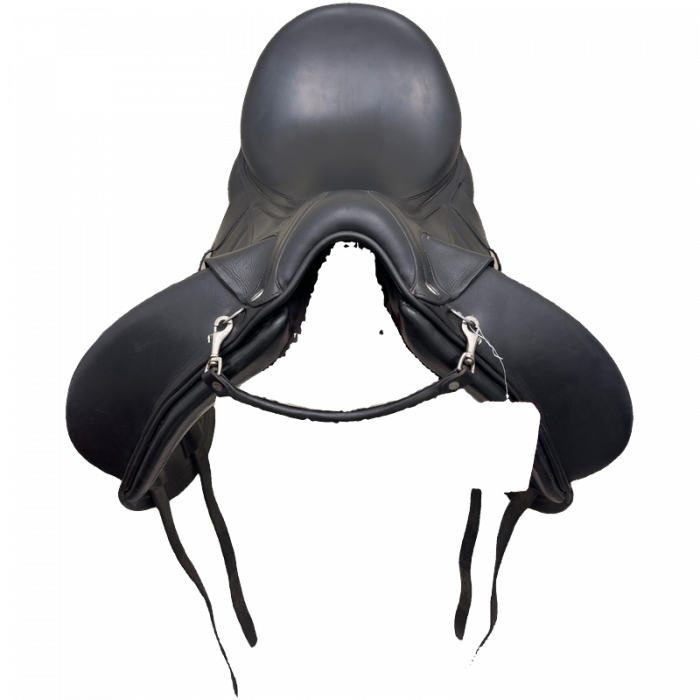 18" CWD Dressage saddle