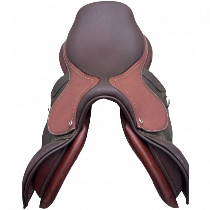 17" CWD Optim close contact saddle