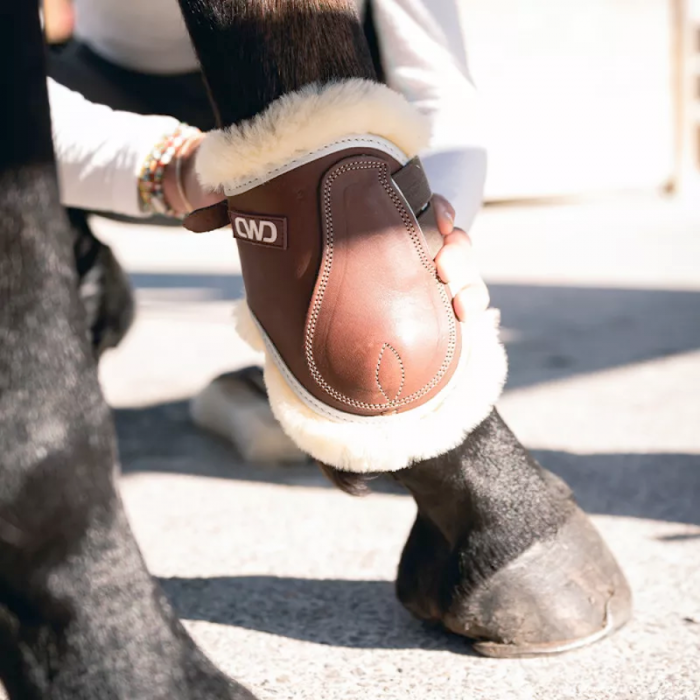 Sport Color buckle open fetlock boots with artificial sheepskin lining