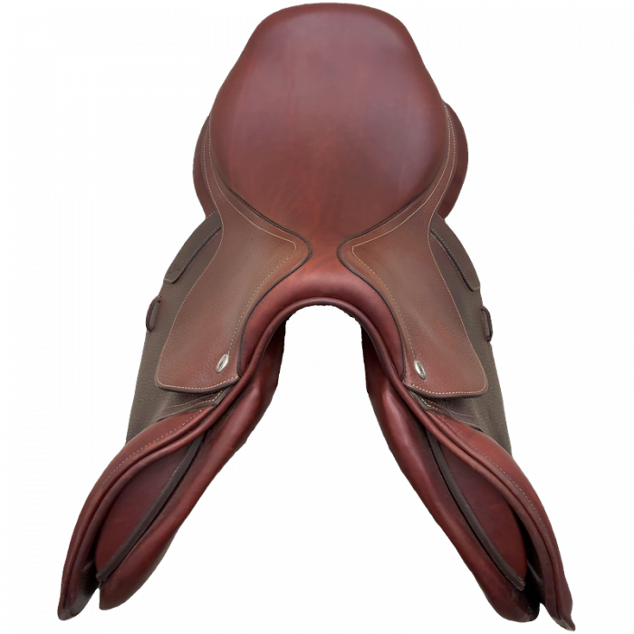 17.5" CWD Optim close contact saddle