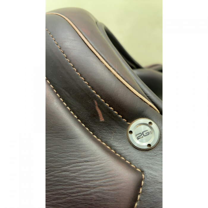 18" CWD 2Gs Mademoiselle saddle