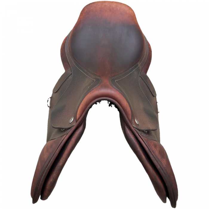 17.5" CWD Optim close contact saddle
