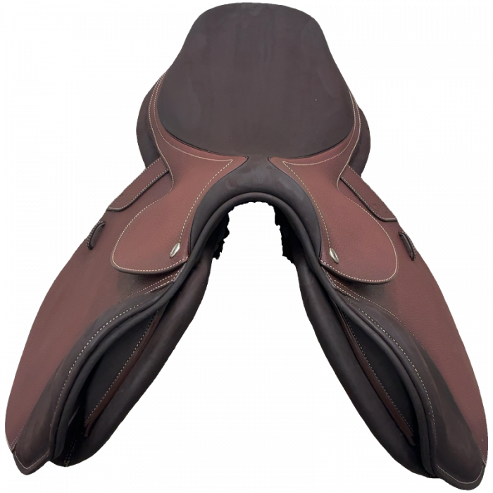 17.5" CWD Optim close contact saddle