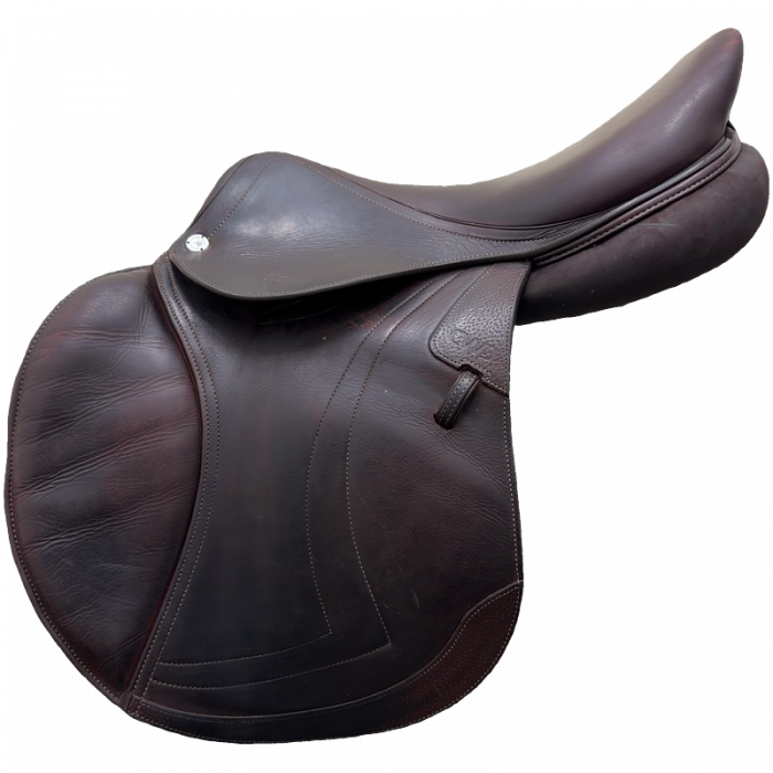 17.5" CWD Optim saddle